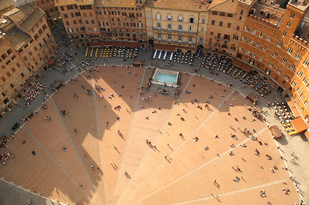 aerial view of Siena Piazza del Campo