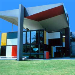Le Corbusier: Heidi Weber Pavilion
